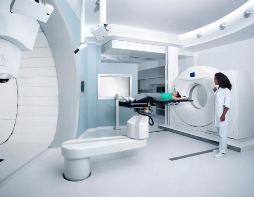 精準(zhǔn)放療的新紀(jì)元：質(zhì)子治療系統(tǒng)的臨床應(yīng)用與優(yōu)勢(shì)
