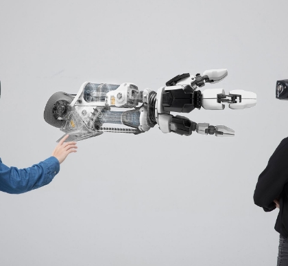 智能康復(fù)訓(xùn)練的新工具：增強(qiáng)現(xiàn)實(shí)（AR）康復(fù)系統(tǒng)的設(shè)計(jì)與應(yīng)用